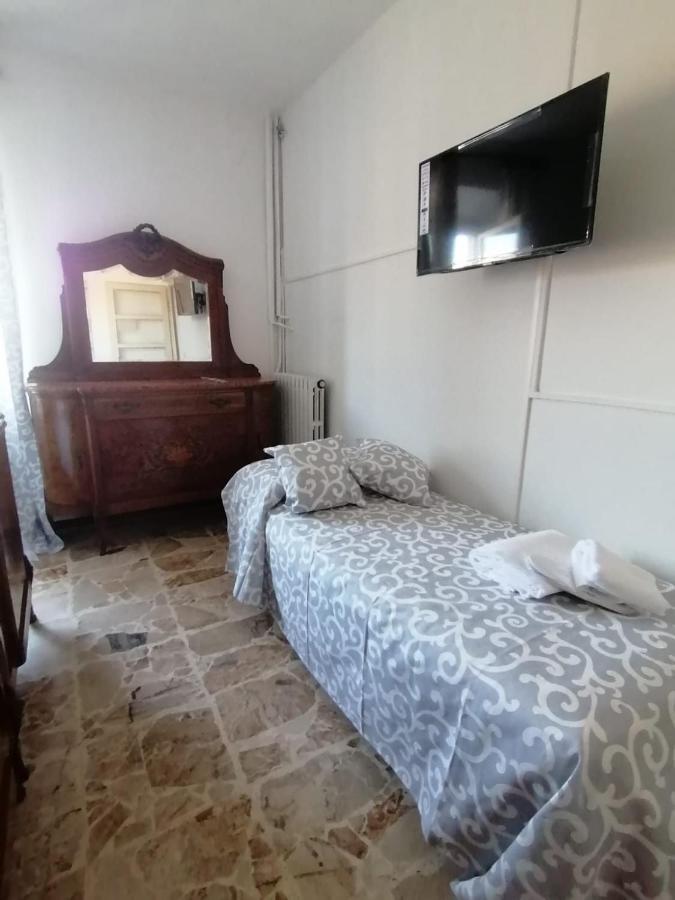 Hotel Fiore & Fiocchi Podenzano Exterior photo
